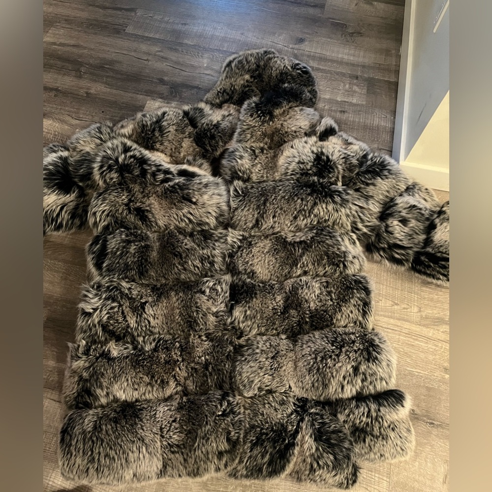 Real fox men’s fur coat